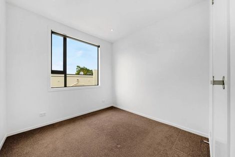 Photo of property in 37c Tawhiri Road, One Tree Hill, Auckland, 1061