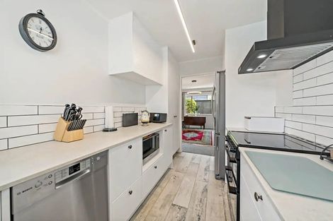 Photo of property in 2/5 The Terrace, Takapuna, Auckland, 0622