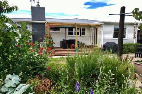 Photo of property in 8 Seddon Street, Carterton, 5713