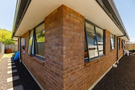 Photo of property in 15 Nukuroa Close, Waitara, 4320