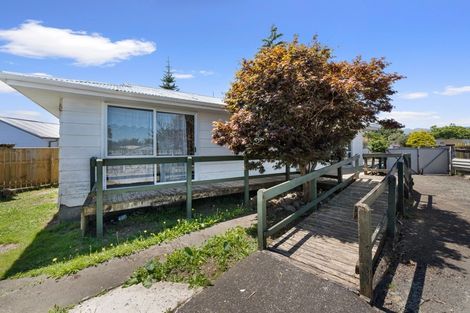 Photo of property in 27 Heather Street, Levin, 5510