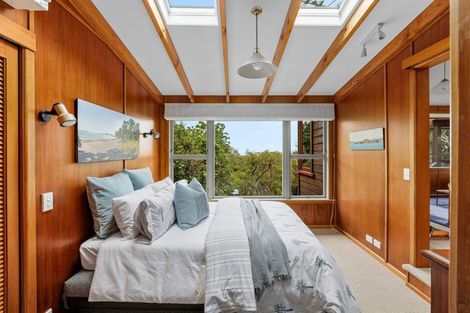 Photo of property in 68-70 Matakatia Parade, Matakatia, Whangaparaoa, 0930