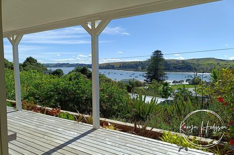 Photo of property in 12 Cliff Street, Pahi, Paparoa, 0571