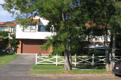 Photo of property in 20 Sandiacre Way, Browns Bay, Auckland, 0630