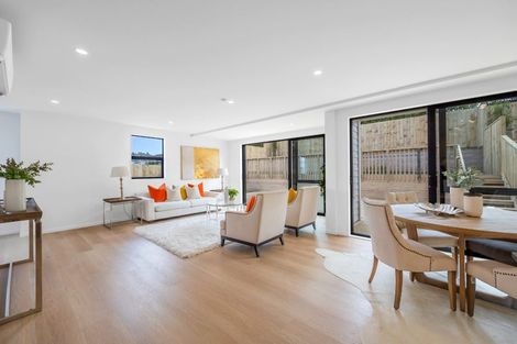 Photo of property in 7/11 Rengarenga Rise, Fairview Heights, Auckland, 0632