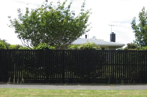 Photo of property in 12 Glenrowan Avenue, Avondale, Christchurch, 8061