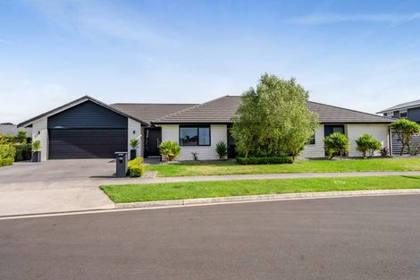 Photo of property in 65 Links Drive, Waiwhakaiho, New Plymouth, 4312