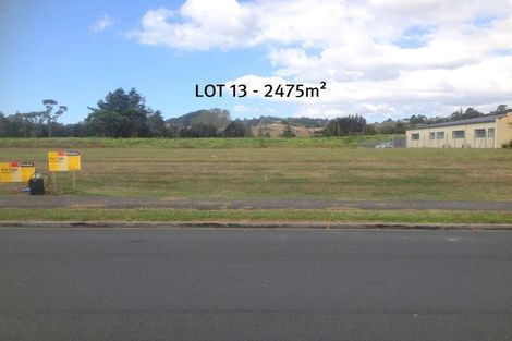 Photo of property in 13 Wangapeka Way, Aotea, Porirua, 5024