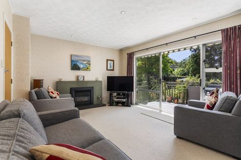 Photo of property in 14 Weldene Avenue, Glenfield, Auckland, 0629