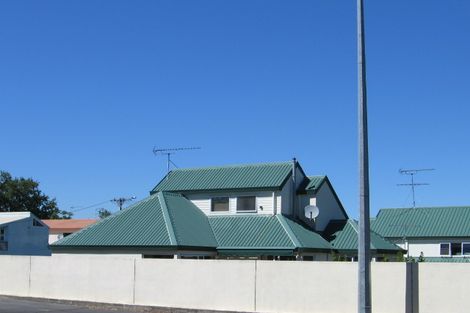 Photo of property in 7/1 Valley Road, Northcote, Auckland, 0626