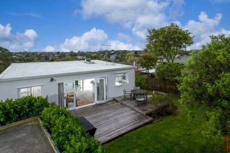 Photo of property in 23a Scarboro Terrace, Murrays Bay, Auckland, 0630