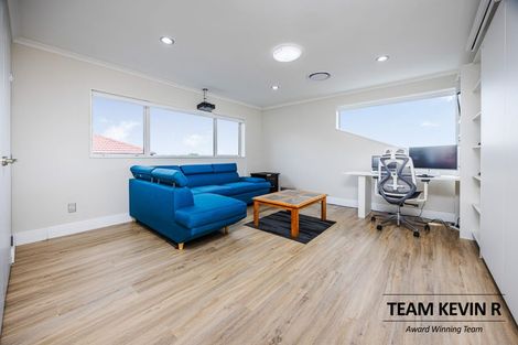 Photo of property in 144 Keri Vista Rise, Papakura, 2110