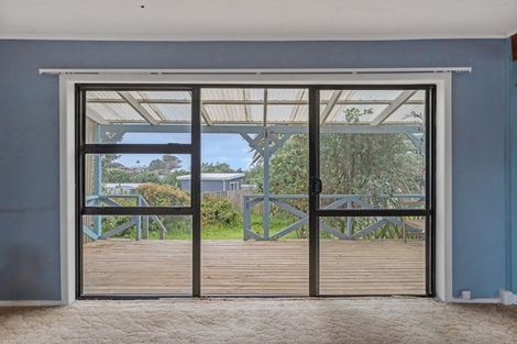 Photo of property in 8-10 Kelly Street, Baylys Beach, Dargaville, 0377