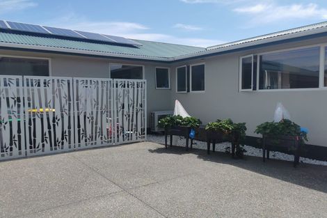 Photo of property in 232 Lake Terrace Road, Shirley, Christchurch, 8061