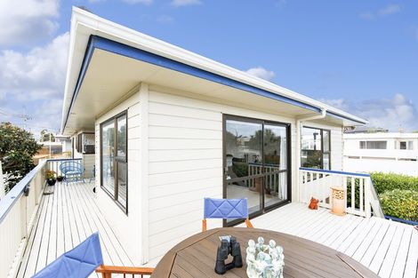 Photo of property in 114a Seaview Road, Paraparaumu Beach, Paraparaumu, 5032