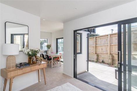 Photo of property in 26/104 Maupuia Road, Maupuia, Wellington, 6022