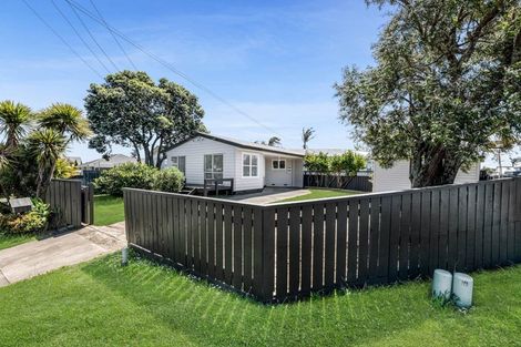 Photo of property in 2/99 Clovelly Road, Bucklands Beach, Auckland, 2012
