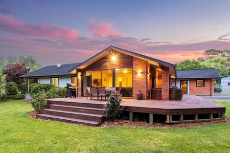 Photo of property in 18 Selkirk Place, Marshland, Christchurch, 8051