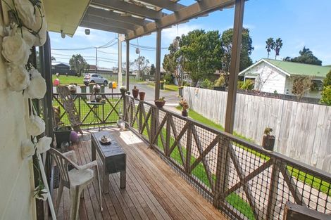 Photo of property in 9 Karawa Place, Kawakawa Bay, Papakura, 2585