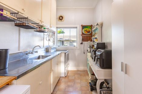 Photo of property in 41 Burns Street, Dannevirke, 4930