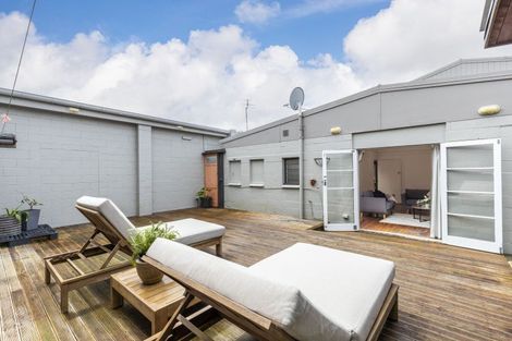 Photo of property in 43 Domett Street, Waitara, 4320