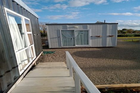 Photo of property in 42 Normanby Street, Woodville, 4920