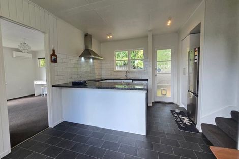 Photo of property in 470e Stokes Valley Road, Stokes Valley, Lower Hutt, 5019