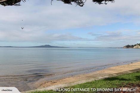 Photo of property in 52 Carlisle Road, Browns Bay, Auckland, 0630