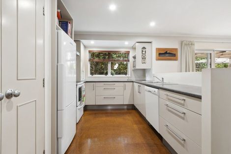 Photo of property in 2 Roselawn Lane, Pahurehure, Papakura, 2113