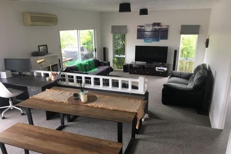 Photo of property in 1/3 Miriam Corban Heights, Henderson, Auckland, 0612