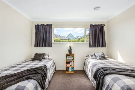 Photo of property in 13 Kepler Way, Aotea, Porirua, 5024