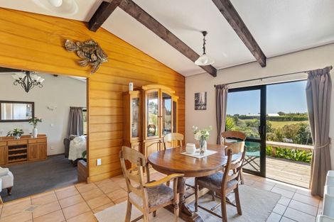 Photo of property in 55 Pitt Road, Hillsborough, New Plymouth, 4372