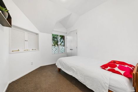 Photo of property in 2/12 Wolsley Avenue, Milford, Auckland, 0620