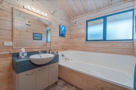 Photo of property in 3 School Road, Whitianga, 3510
