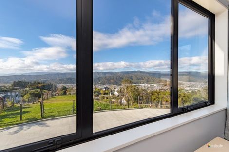 Photo of property in 4b Lindis Lane, Kelson, Lower Hutt, 5010