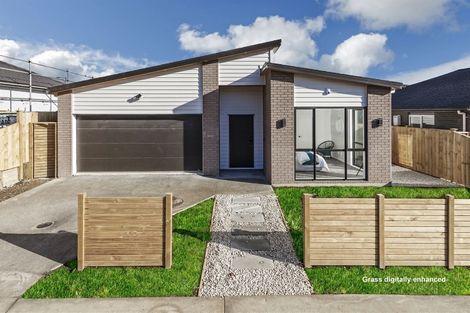 Photo of property in 3 Ropere Street, Kumeu, 0810