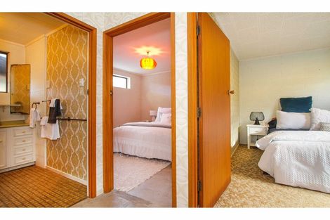 Photo of property in 15 Bishopgate Street, Birkdale, Auckland, 0626