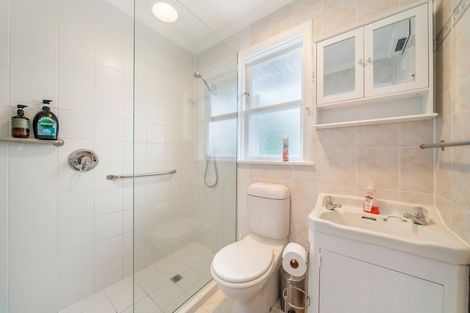 Photo of property in 489 Stokes Valley Road, Stokes Valley, Lower Hutt, 5019