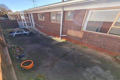 Photo of property in 2/44 Wallace Road, Papatoetoe, Auckland, 2025