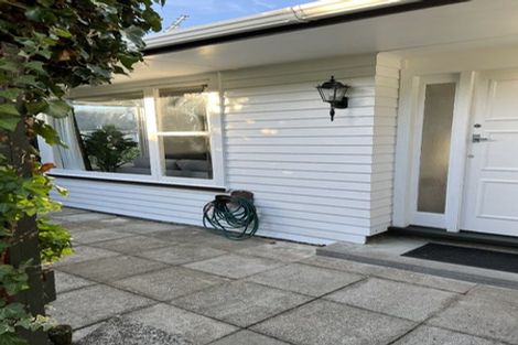 Photo of property in 30 Mana View Road, Paremata, Porirua, 5026