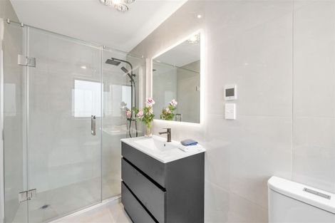 Photo of property in 1 Hing Street, Flat Bush, Auckland, 2019