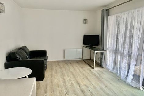 Photo of property in 2/420a Hibiscus Coast Highway, Orewa, 0931