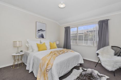 Photo of property in 15 Harvard Court, Melville, Hamilton, 3206