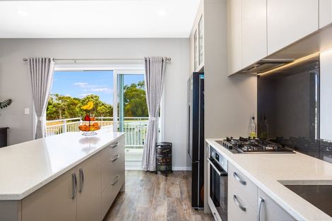 Photo of property in 47 Cleat Street, Whitby, Porirua, 5024