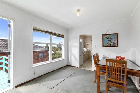 Photo of property in 1/30 Weldene Avenue, Glenfield, Auckland, 0629