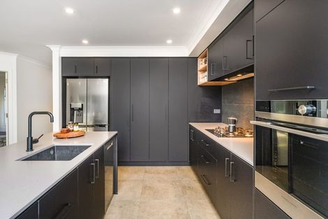 Photo of property in 31 Freedom Drive, Kelvin Grove, Palmerston North, 4414