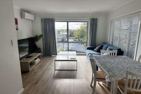 Photo of property in 17/19 Ruakiwi Road, Hamilton Lake, Hamilton, 3204