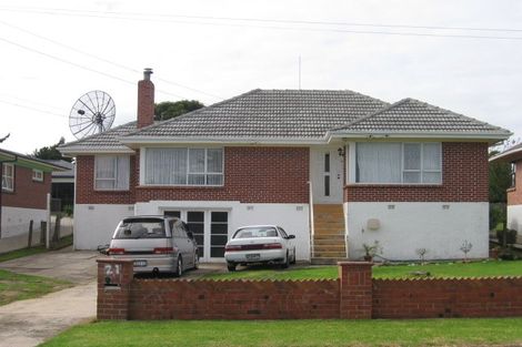 Photo of property in 21 Mccullough Avenue, Papatoetoe, Auckland, 2025