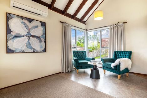 Photo of property in 2/3 Northwick Place, Hillcrest, Auckland, 0627