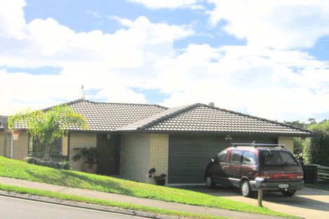 Photo of property in 14 Roberta Crescent, Orewa, 0931